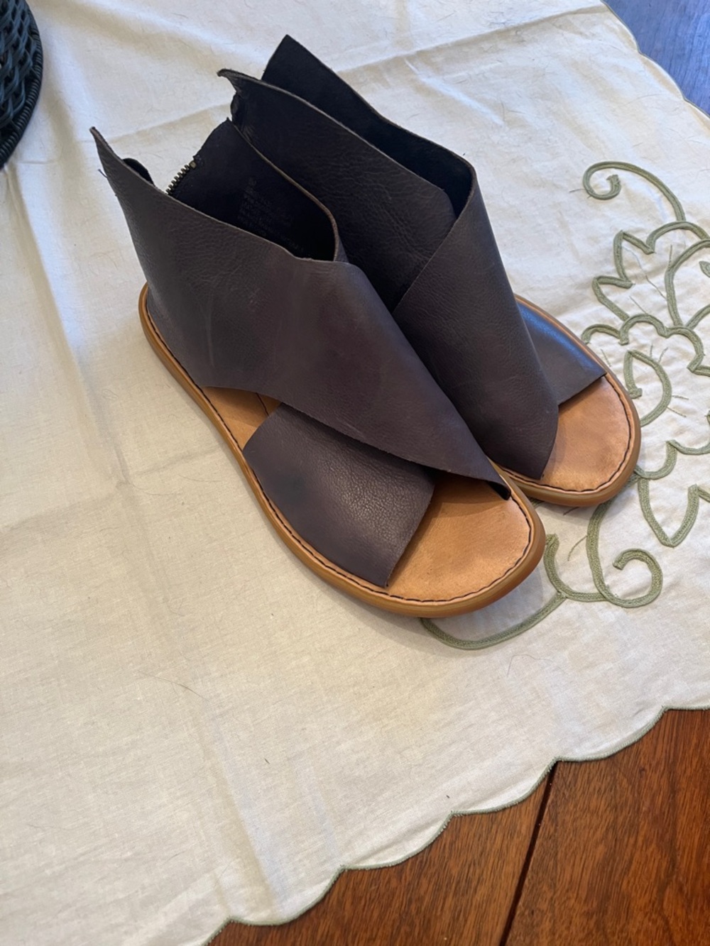 Bjorn Borg Women's Dark Brown Crossover Leather Sandals